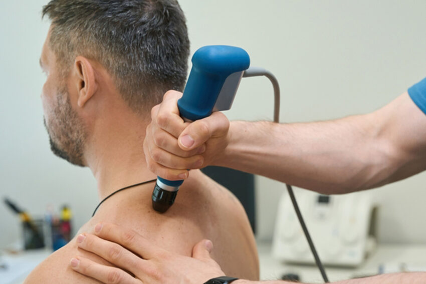  (Shock wave) العلاج بالموجات التصادميه